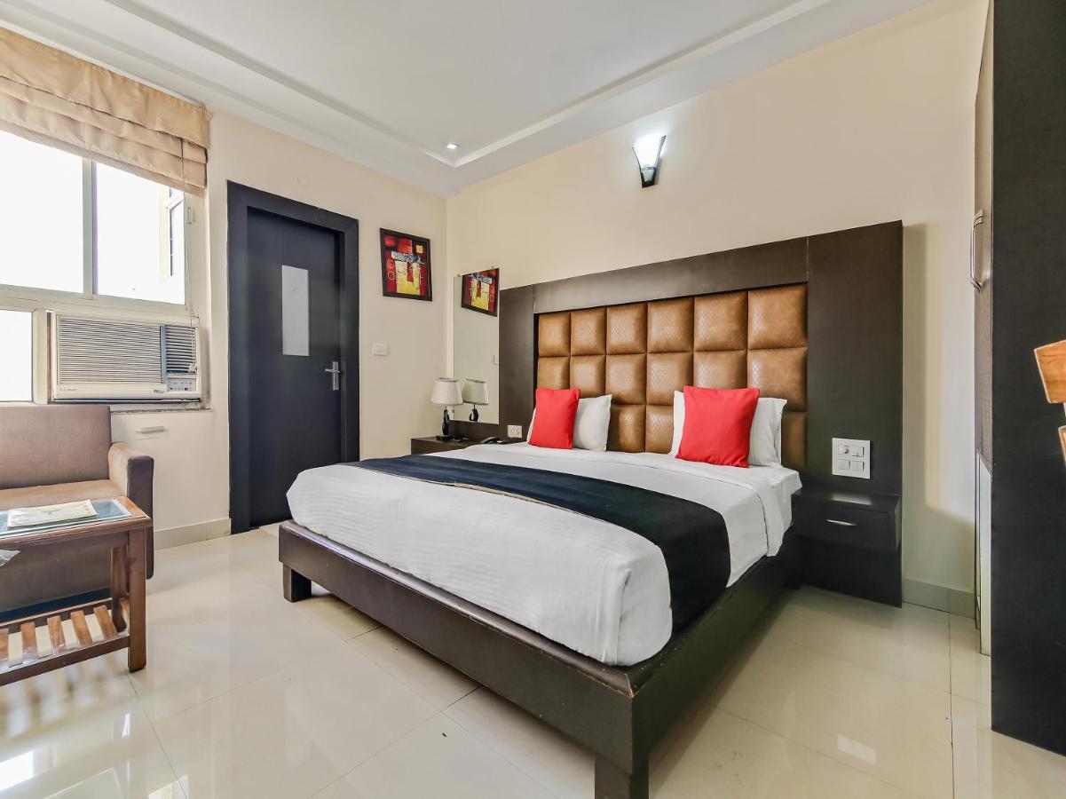 Capital O 32619 Hotel Sugar Palm Gwalior Exterior photo